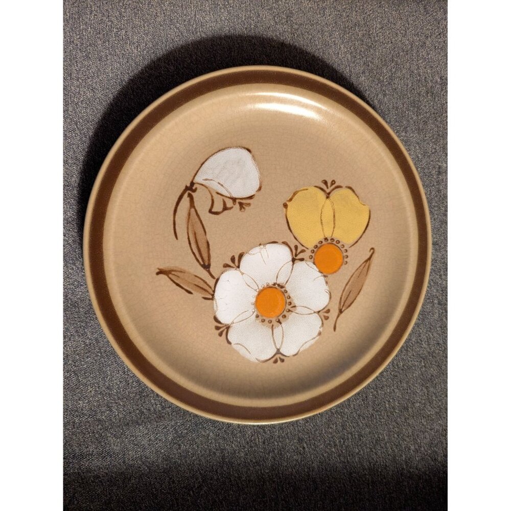 Two Vintage Hearthside Hand Painted Floral Stoneware Dinner Plate Made In Japan